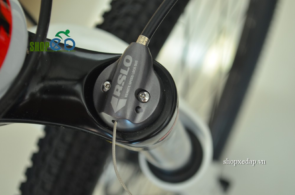 Xe đạp thể thao TrinX X3 phuộc dầu khóa tay