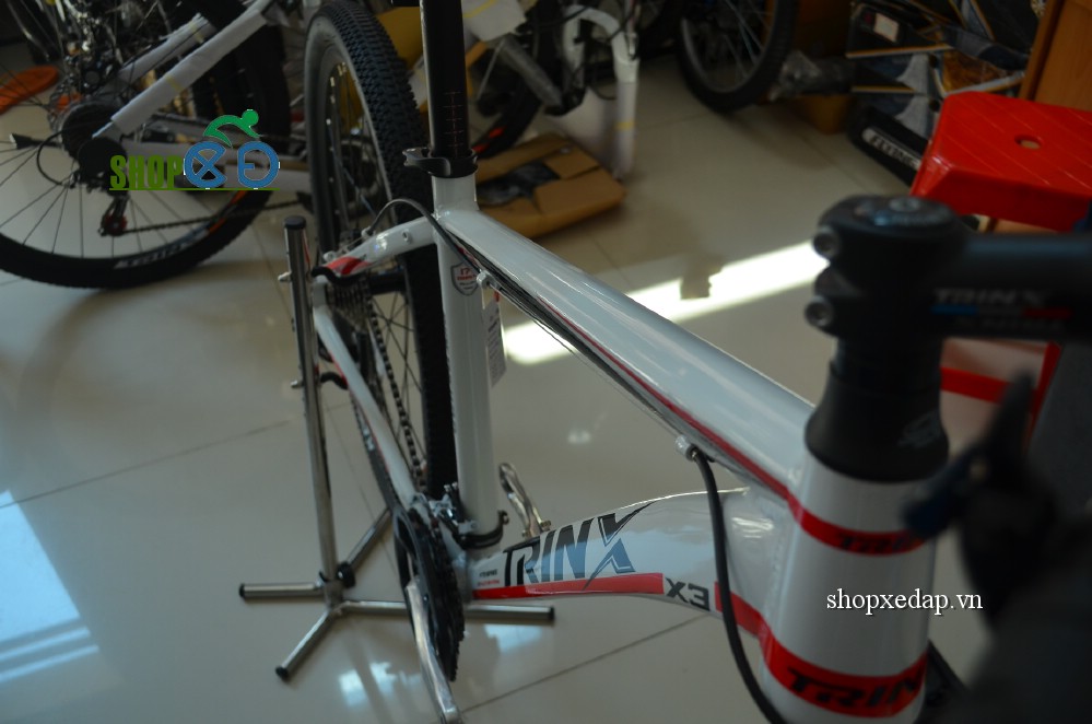 Xe đạp thể thao TrinX X3 khung sườn