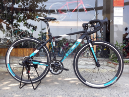 Xe đạp đua TRINX TEMPO1.0 2019 đen xanh dương trắng