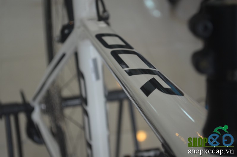 Xe dap toan thang-Xe đạp thể thao đua Giant OCR 5700 2016
