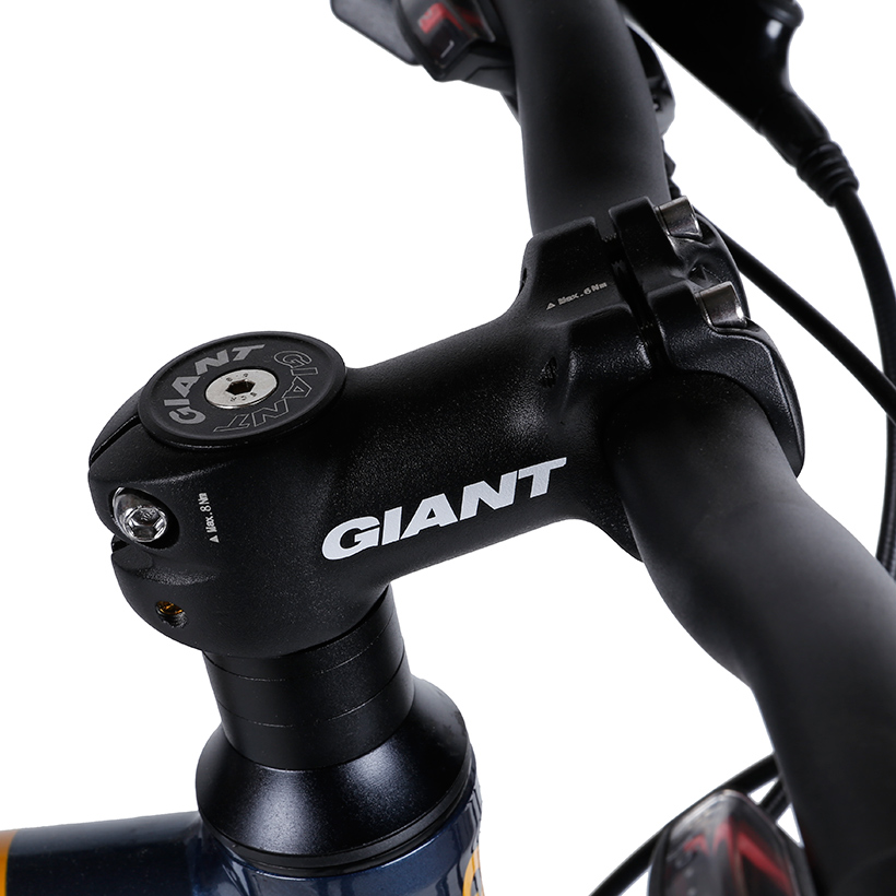 Xe đạp địa hình GIANT 2017 FCR 3300