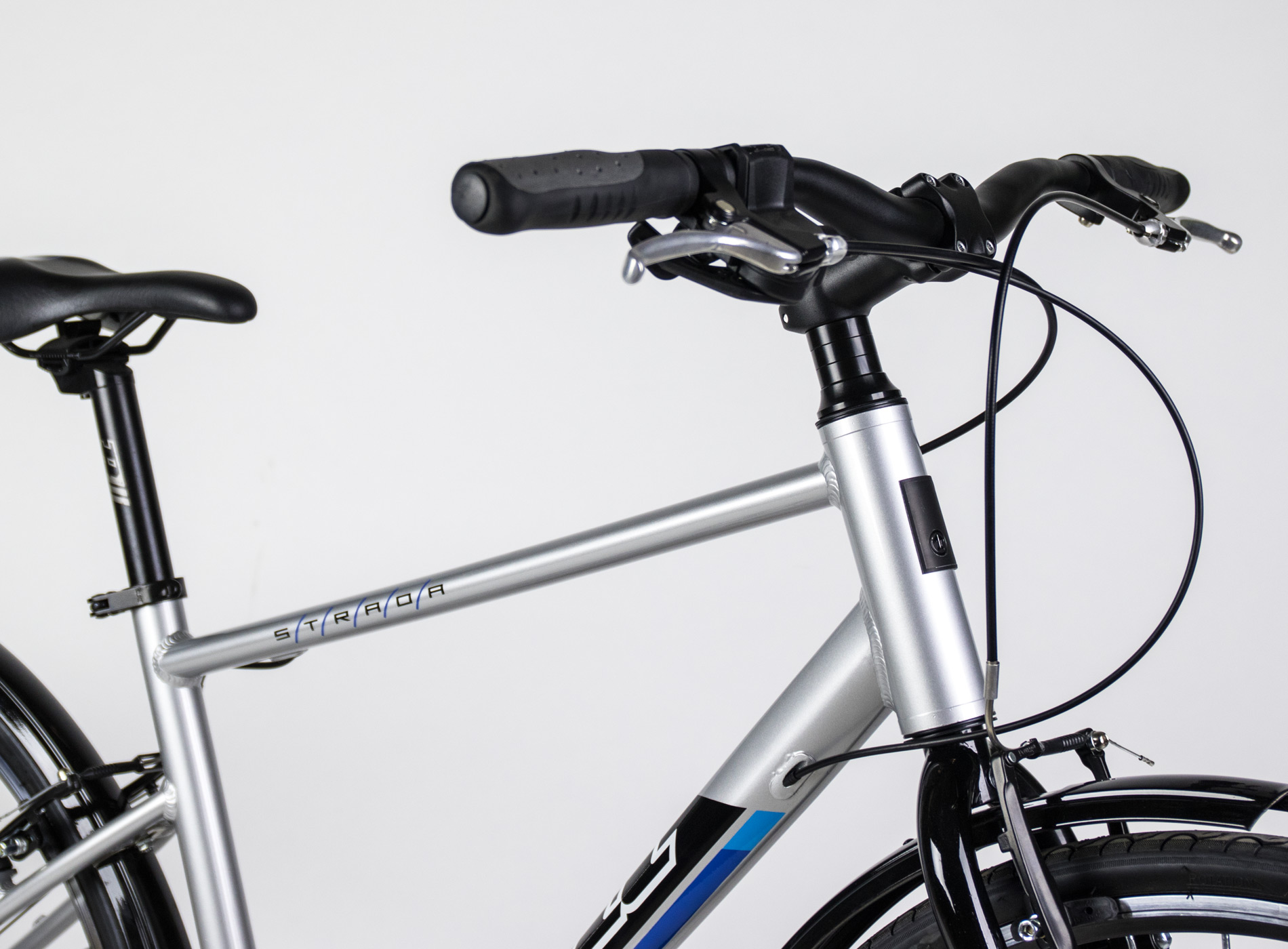 Xe đạp thể thao Jett Strada Pro 2017 bạc silver
