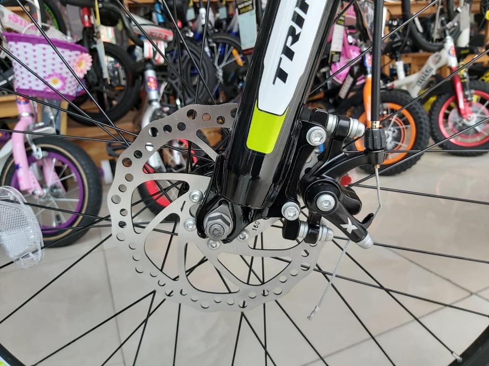 Xe đạp địa hình TrinX TX16 2019 Black Green