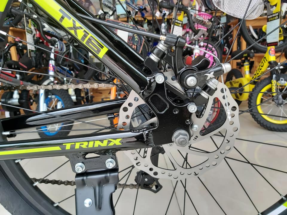 Xe đạp địa hình TrinX TX16 2019 Black Green