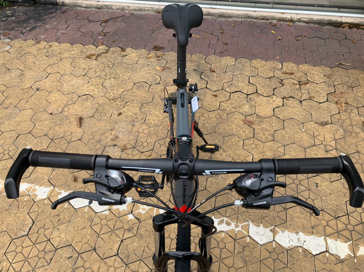 Xe đạp địa hình TrinX TX16 26 2020 Xám Đỏ