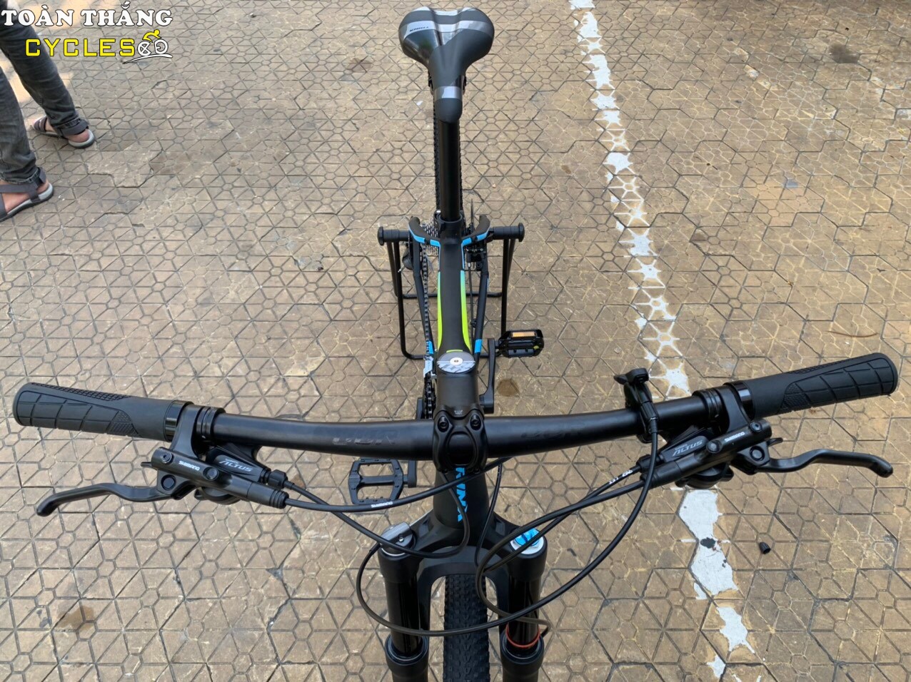 Xe đạp địa hình TRINX TX28 2021 Đen xanh lá