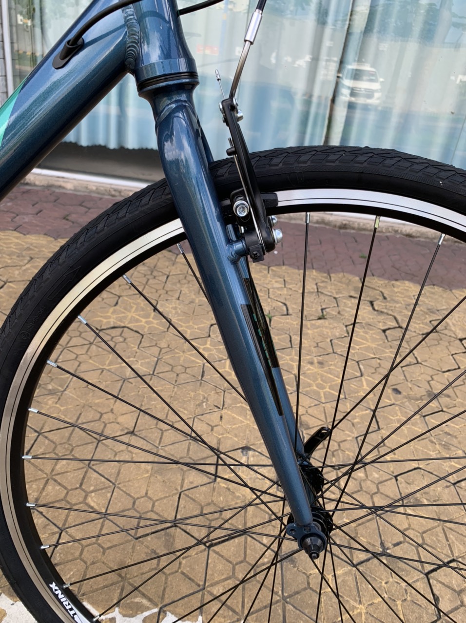 Xe đạp thể thao TRINX FREE 1.0 2020 Blue Black