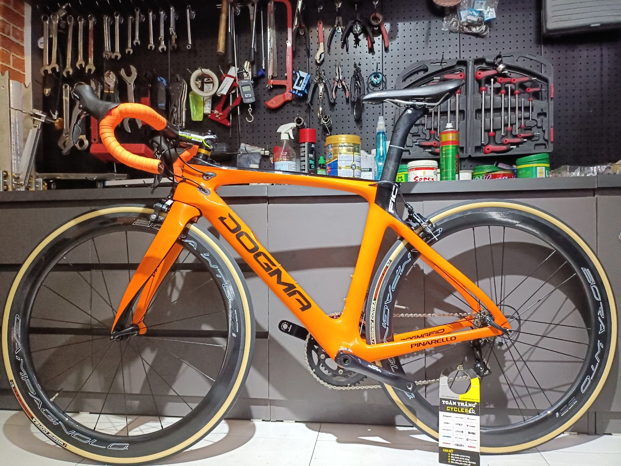 Xe đạp Pinarello F10 Full carbon Cam đen