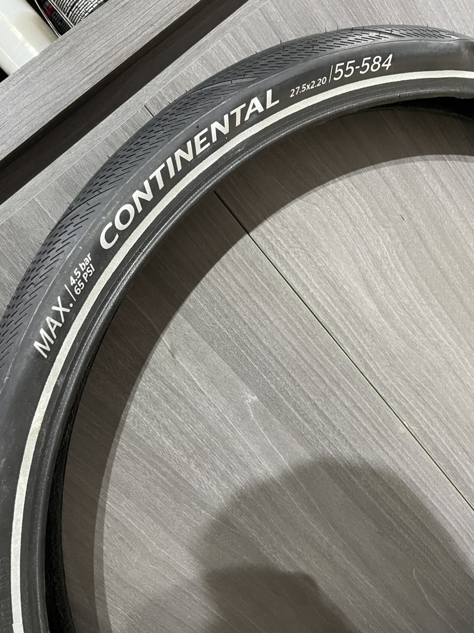 Lốp trơn Xe đạp MTB 27.5x2.2 Continental Contact Urban có viền phản quang