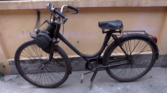 Những chiếc xe đạp cổ vô giá ở Hà Nội