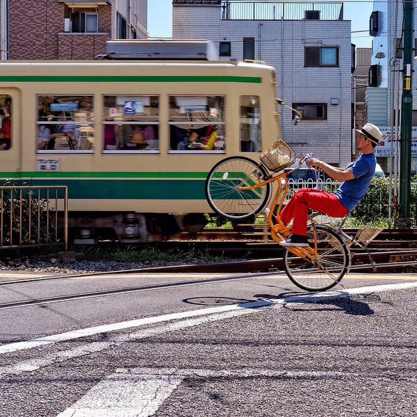 xe dap toan thang bo anh di xe dap vong quanh Tokyo day thu vi