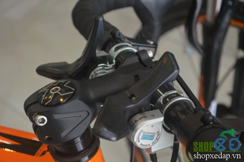 Xe đạp đua TRINX TEMPO 1.0 2016 tay đề