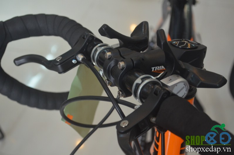 Xe đạp đua TRINX TEMPO 1.0 2016 tay đề trước