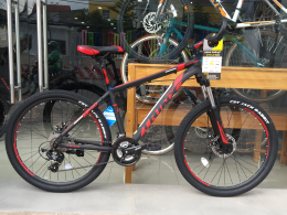 Xe đạp địa hình TrinX TX20 2018 Black Red