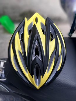 Mũ bảo hiểm xe đạp BaseCame BS02 Đen vàng