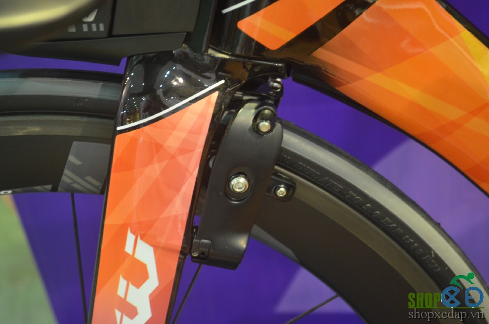 Xe đạp đua GIANT Avow Advanced Pro 0 2017