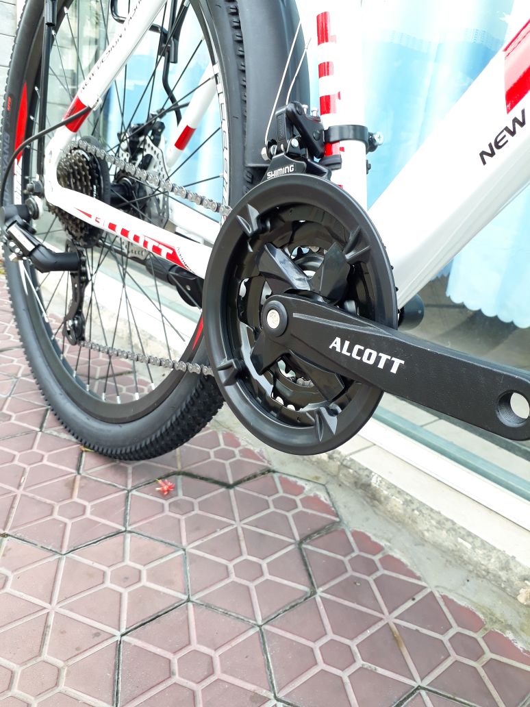 Xe đạp địa hình Alcott Avengers 26AL-04 White Red