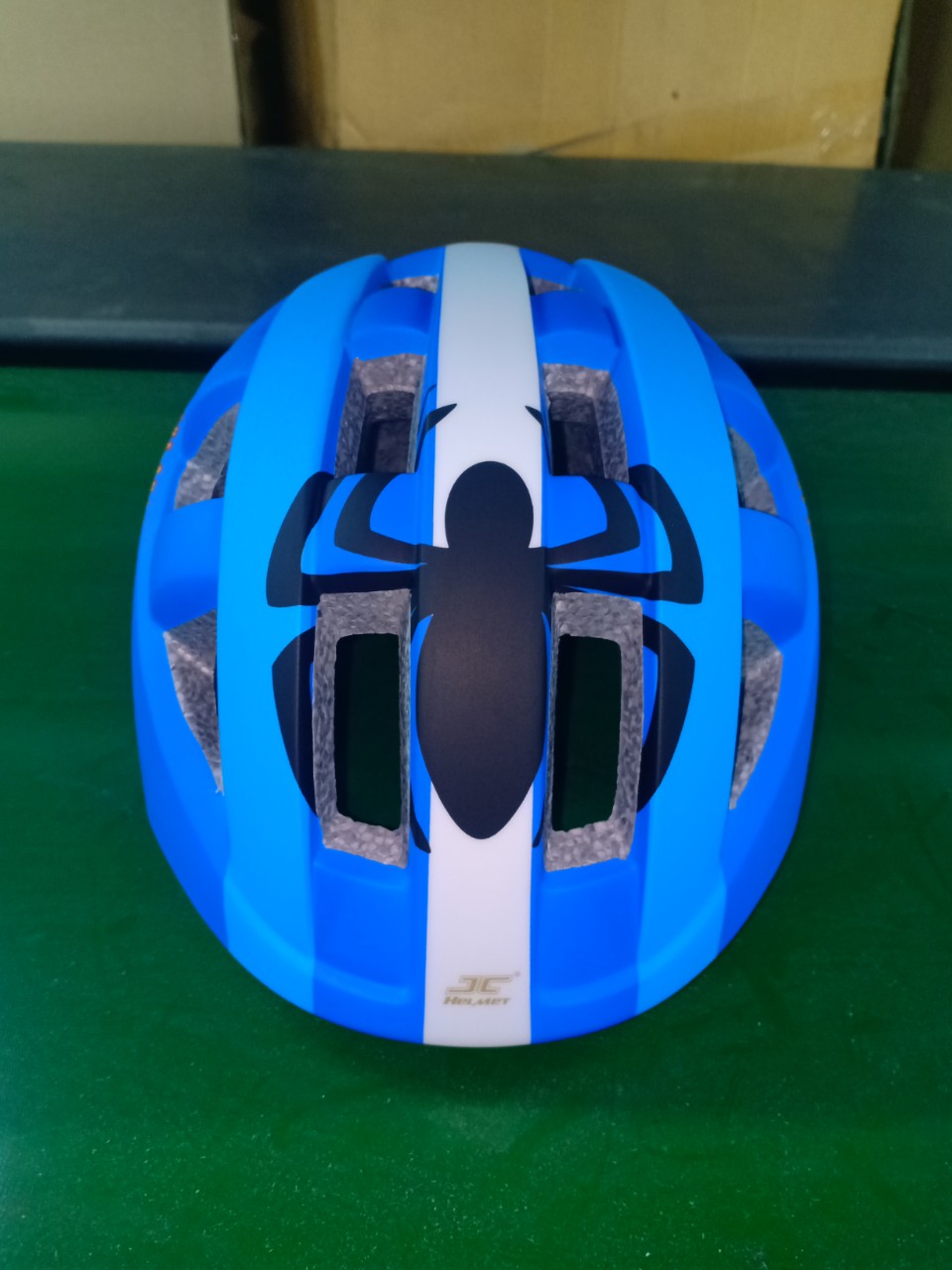 Mũ bảo hiểm xe đạp Royal JC20 xanh dương trắng