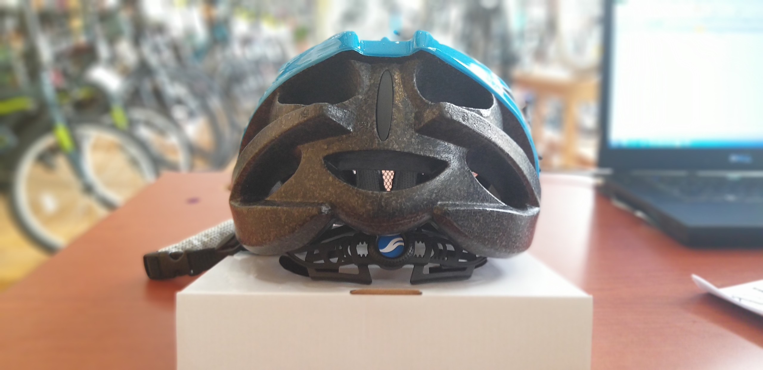 Mũ bảo hiểm xe đạp Giant(Mẫu 3) Xanh dương