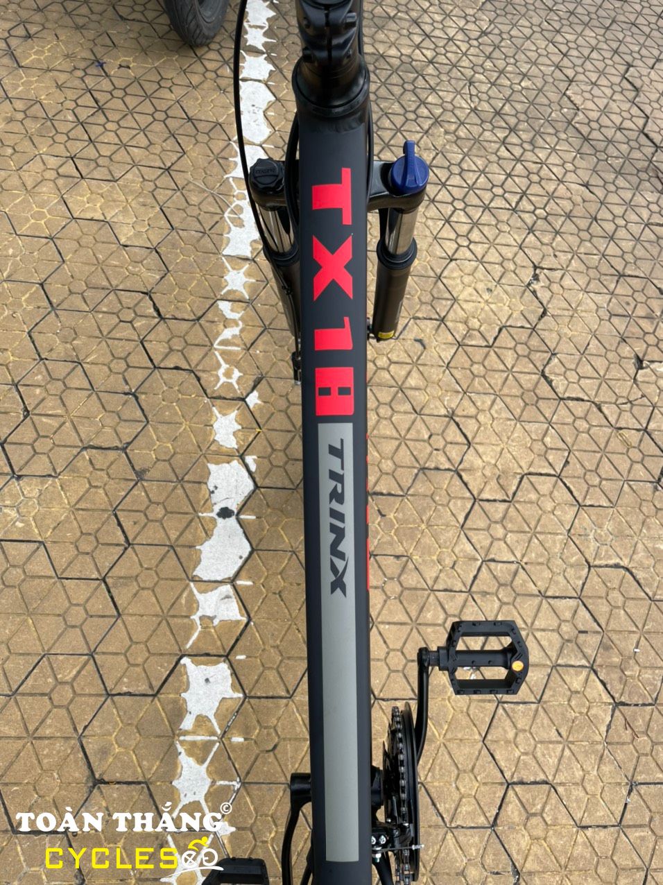 Xe đạp địa hình TrinX TX18 27-5_2020 Đen Đỏ