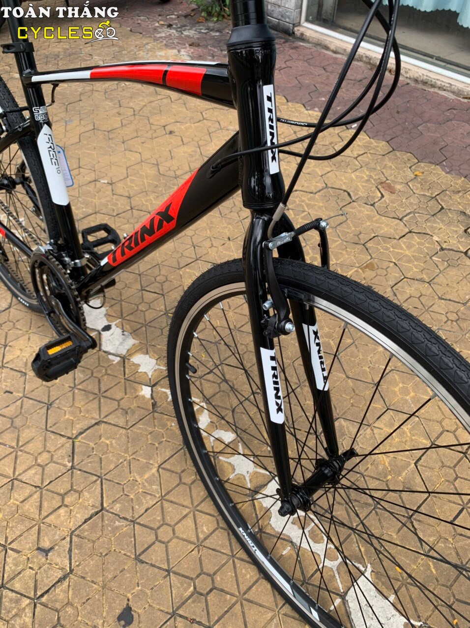 Xe đạp thể thao TRINX FREE 1.0 2020 Black Red
