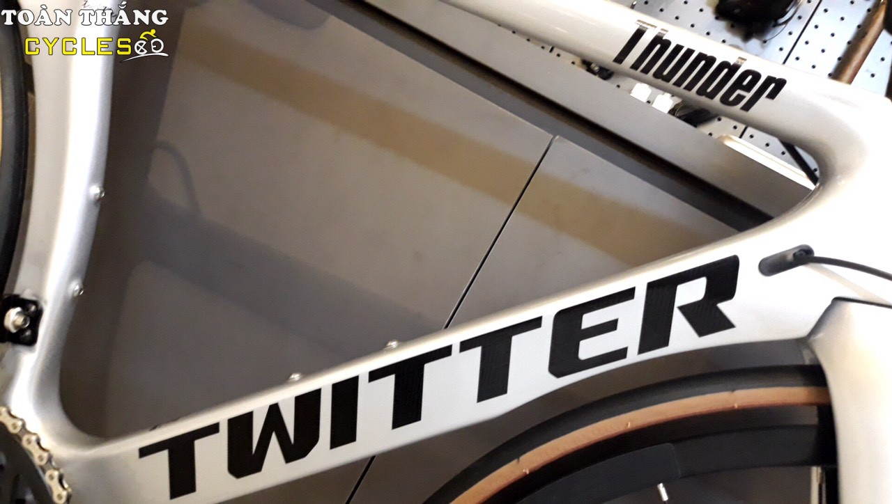 Xe đạp đua Twitter Thunder 4700 2021 Silver Black