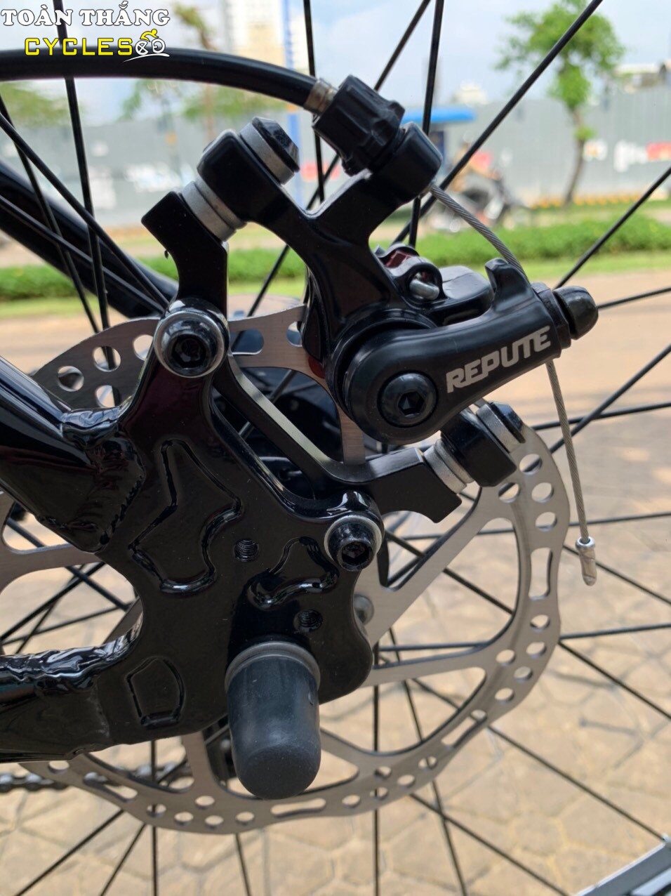Xe đạp địa hình TrinX M116 2021 Đen đỏ