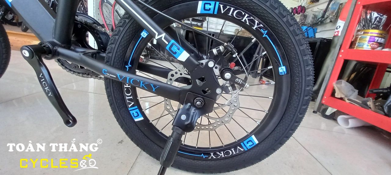 Xe đạp trẻ em Vicky Boy 18 Black Black Blue