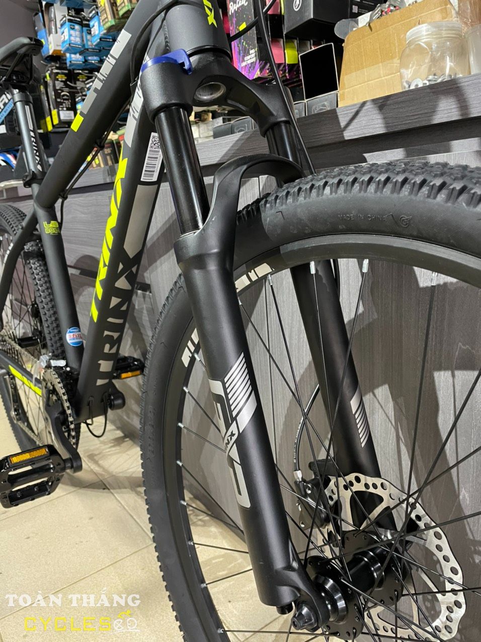 Xe đạp địa hình TRINX Elite D700 Altus 27.5 2022 Black Green