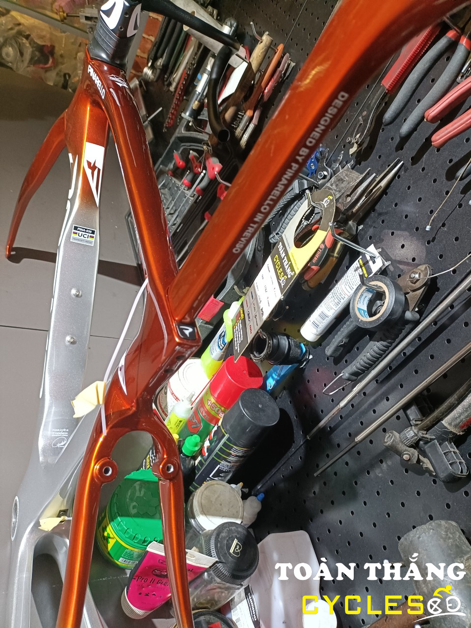 Khung xe đạp Pinarello F14 Cam Bạc