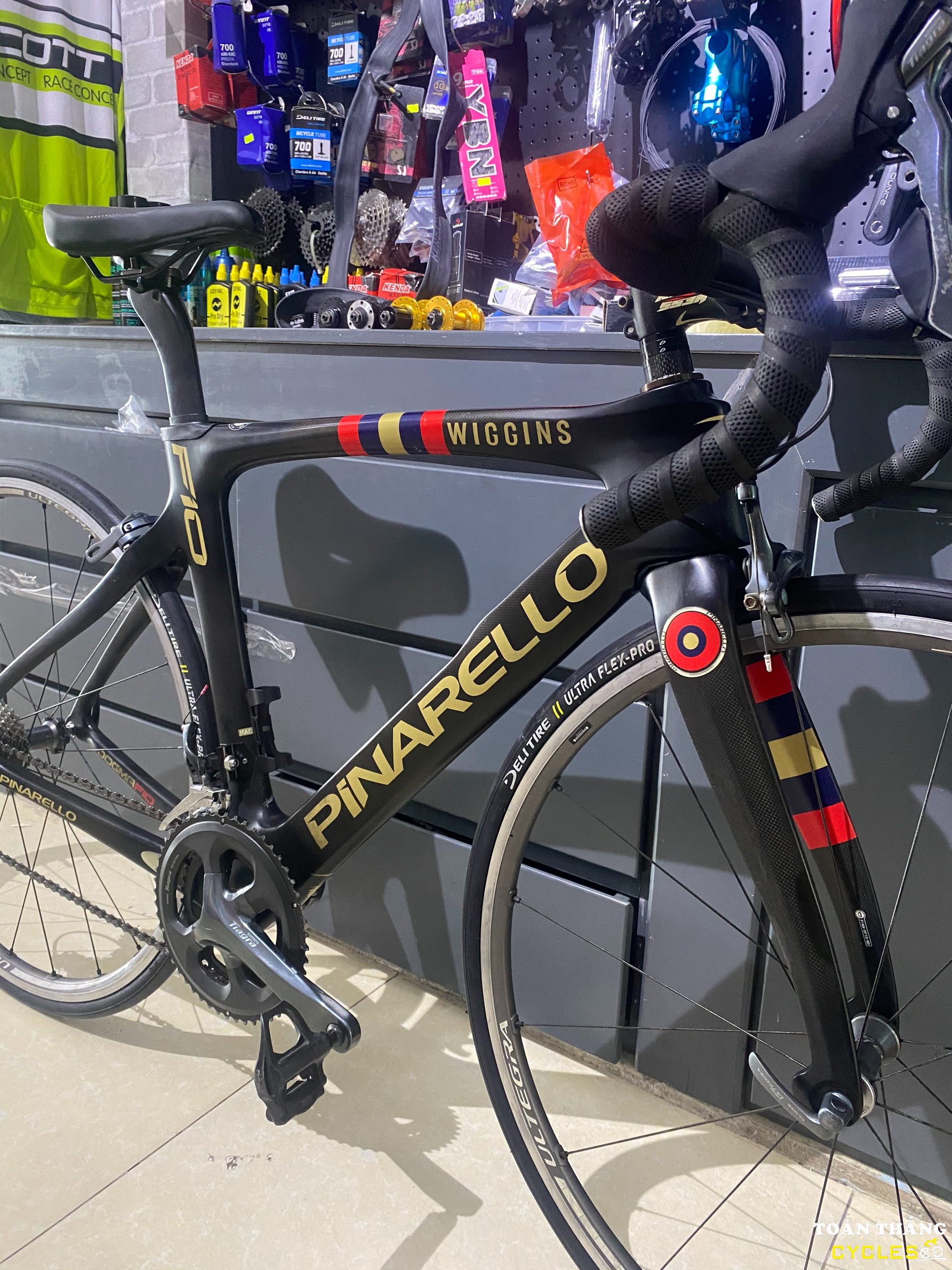 Xe đạp đua Pinarello F10 Tiagra R4700 2x10 tốc độ Bánh Ultegra 97%