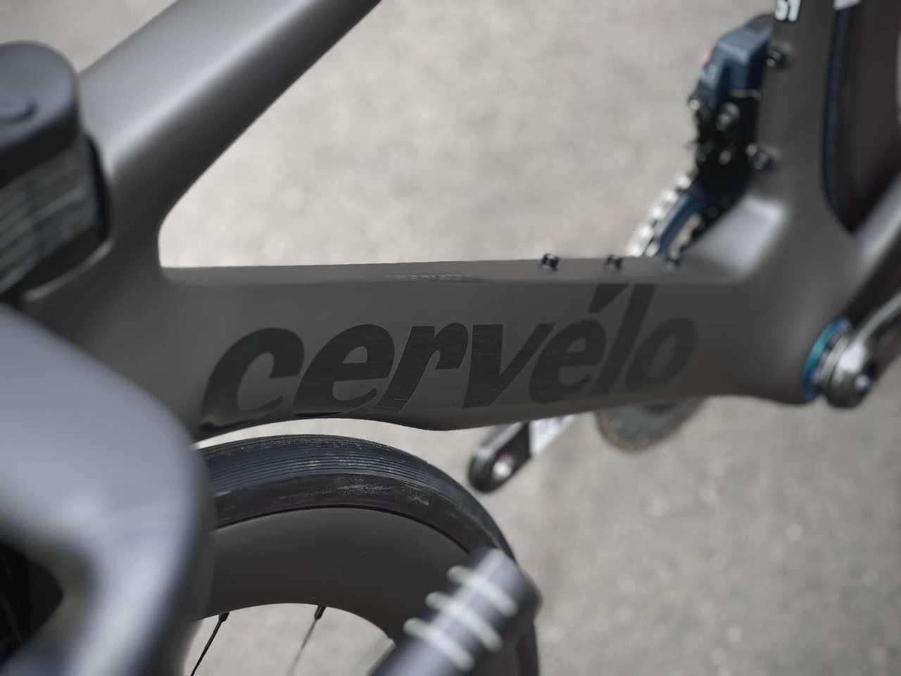 Xe đạp đua Cervelo S5 DISC Dura Ace DI2 2023