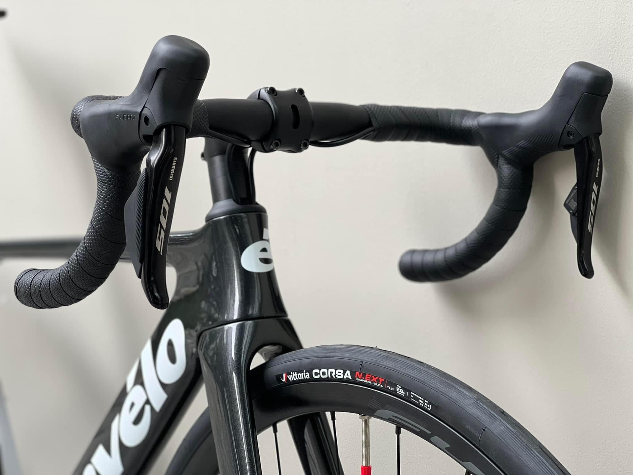 Xe đạp đua Cervelo Soloist SRAM Rival eTap AXS 2023