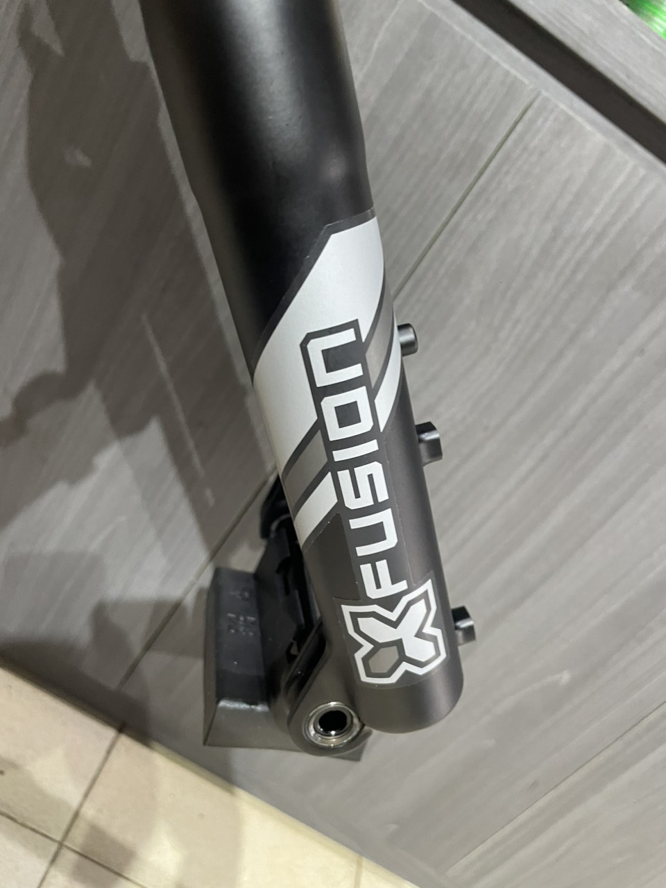 Phuộc nhún hơi xe đạp X-Fusion RC32 27.5inch Boost 15x110 Có Remote